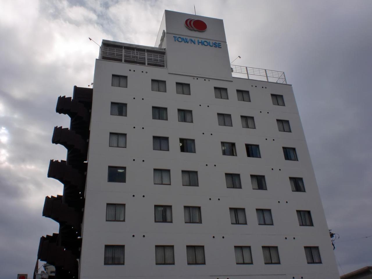 Tsuyama Central Hotel Townhouse מראה חיצוני תמונה